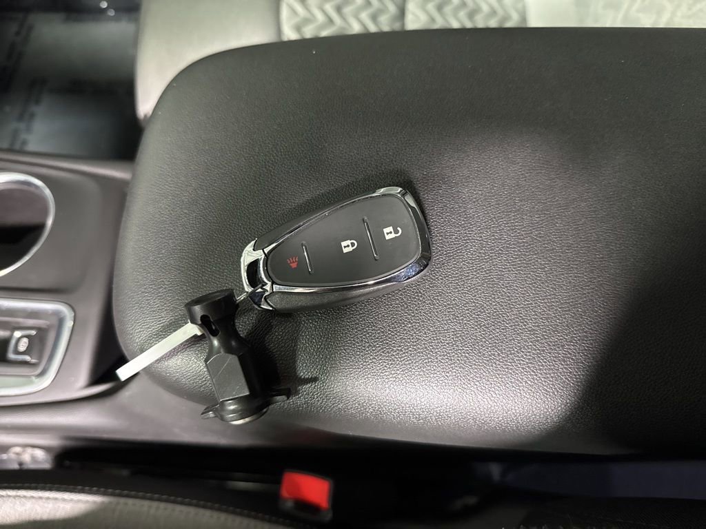 Used 2023 Chevrolet Equinox LS FWD image 30