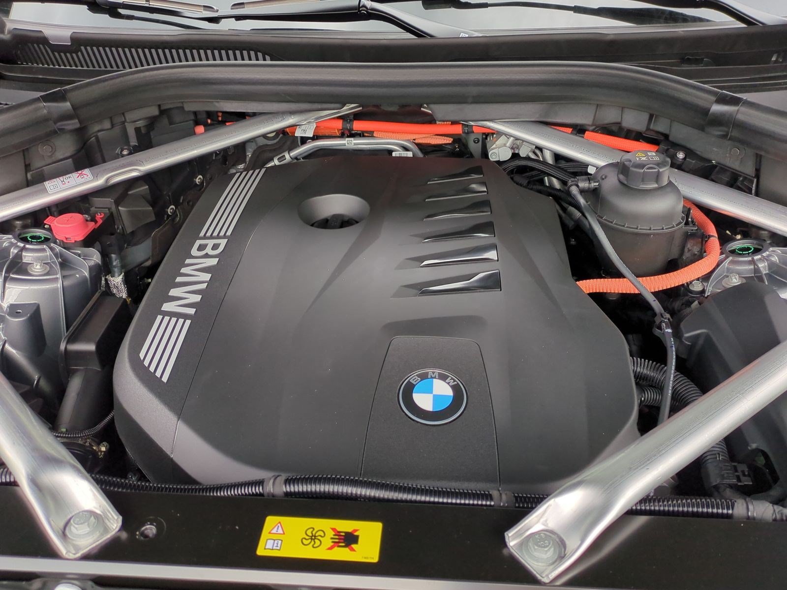 New 2026 BMW X5 xDrive50e w/ Climate Comfort Package AWD/4WD image 34