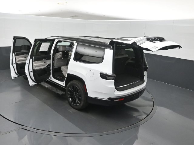 New 2026 Jeep Grand Wagoneer Summit w/ Rear Seat Video Group I AWD/4WD image 62