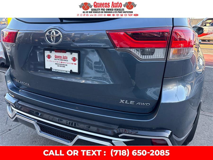 Used 2018 Toyota Highlander XLE AWD/4WD image 40