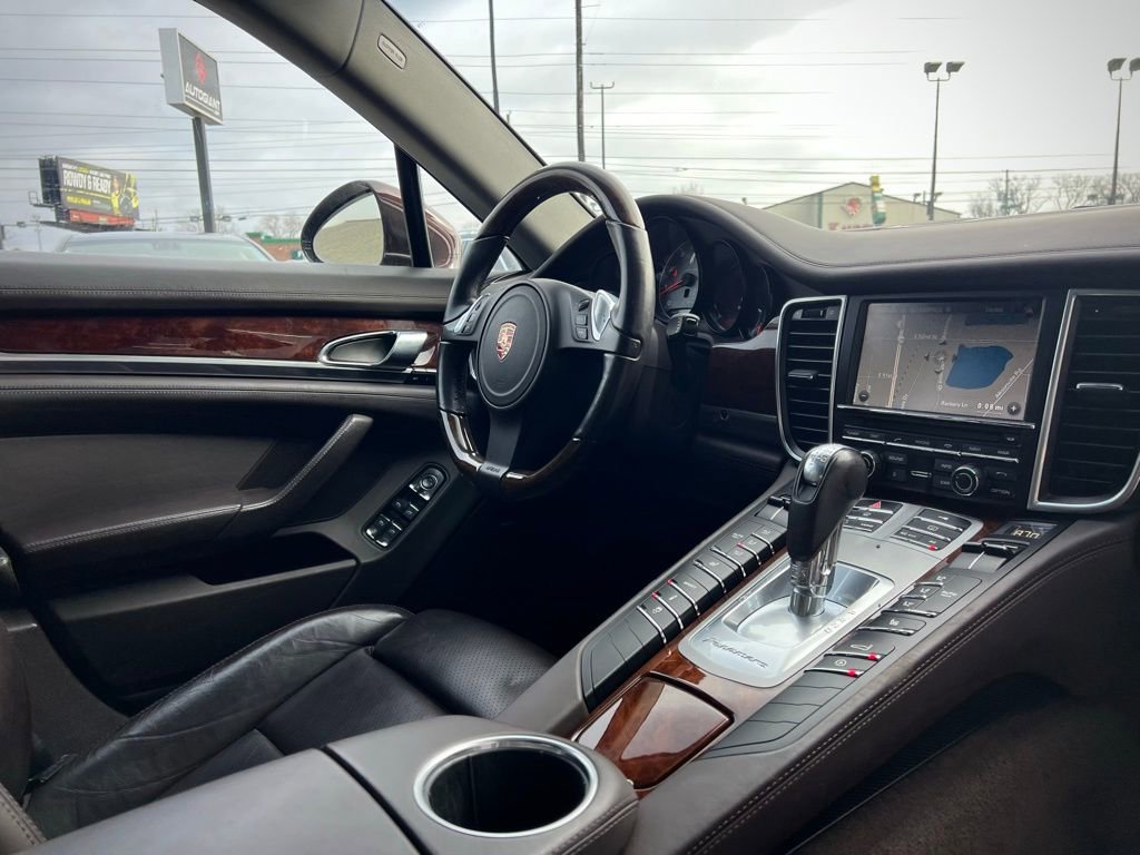 Used 2011 Porsche Panamera S image 28