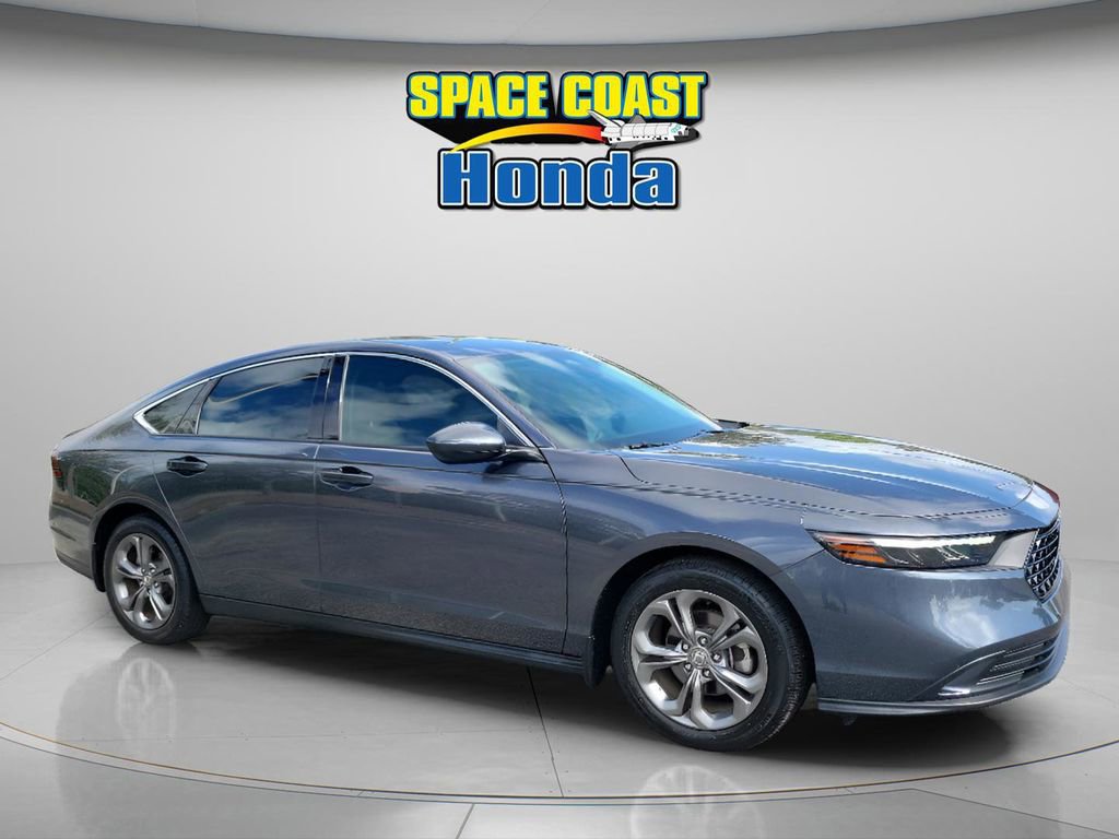 Used 2023 Honda Accord EX image 12