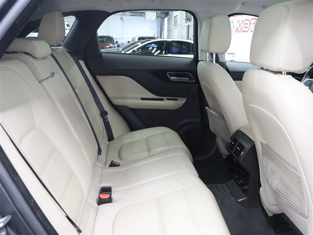 Used 2018 Jaguar F-PACE Prestige AWD/4WD image 21