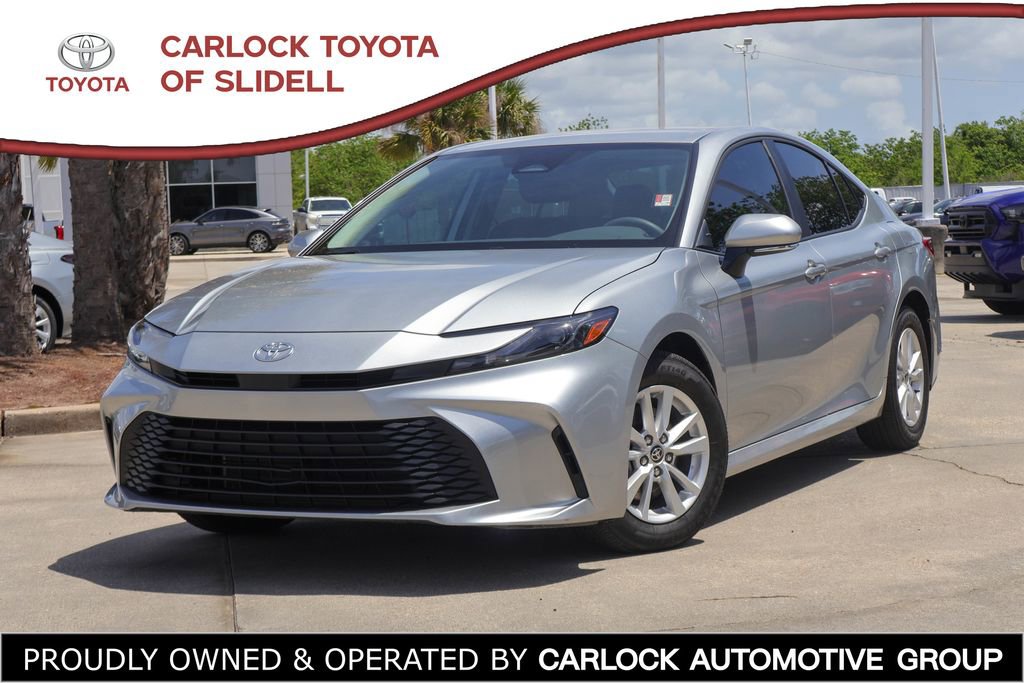 Used 2025 Toyota Camry LE w/ Convenience Package FWD image 1