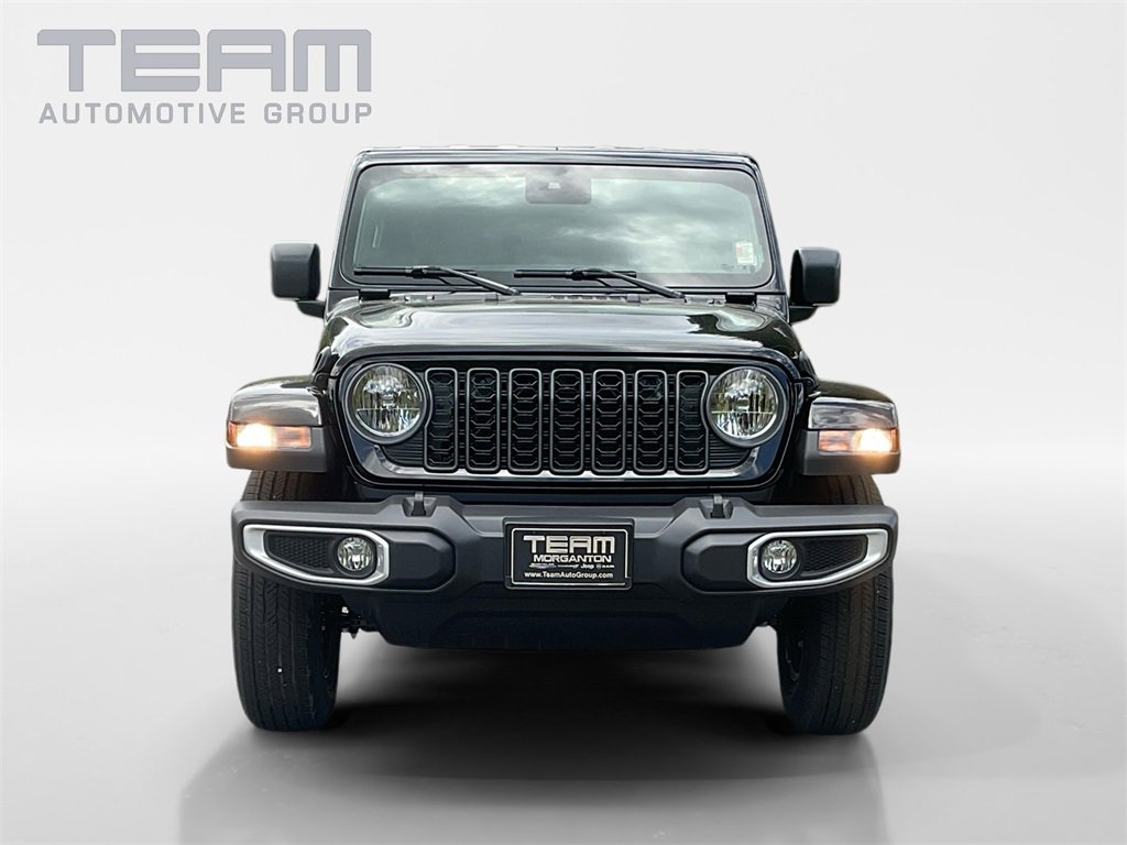 New 2025 Jeep Gladiator Sport image 2