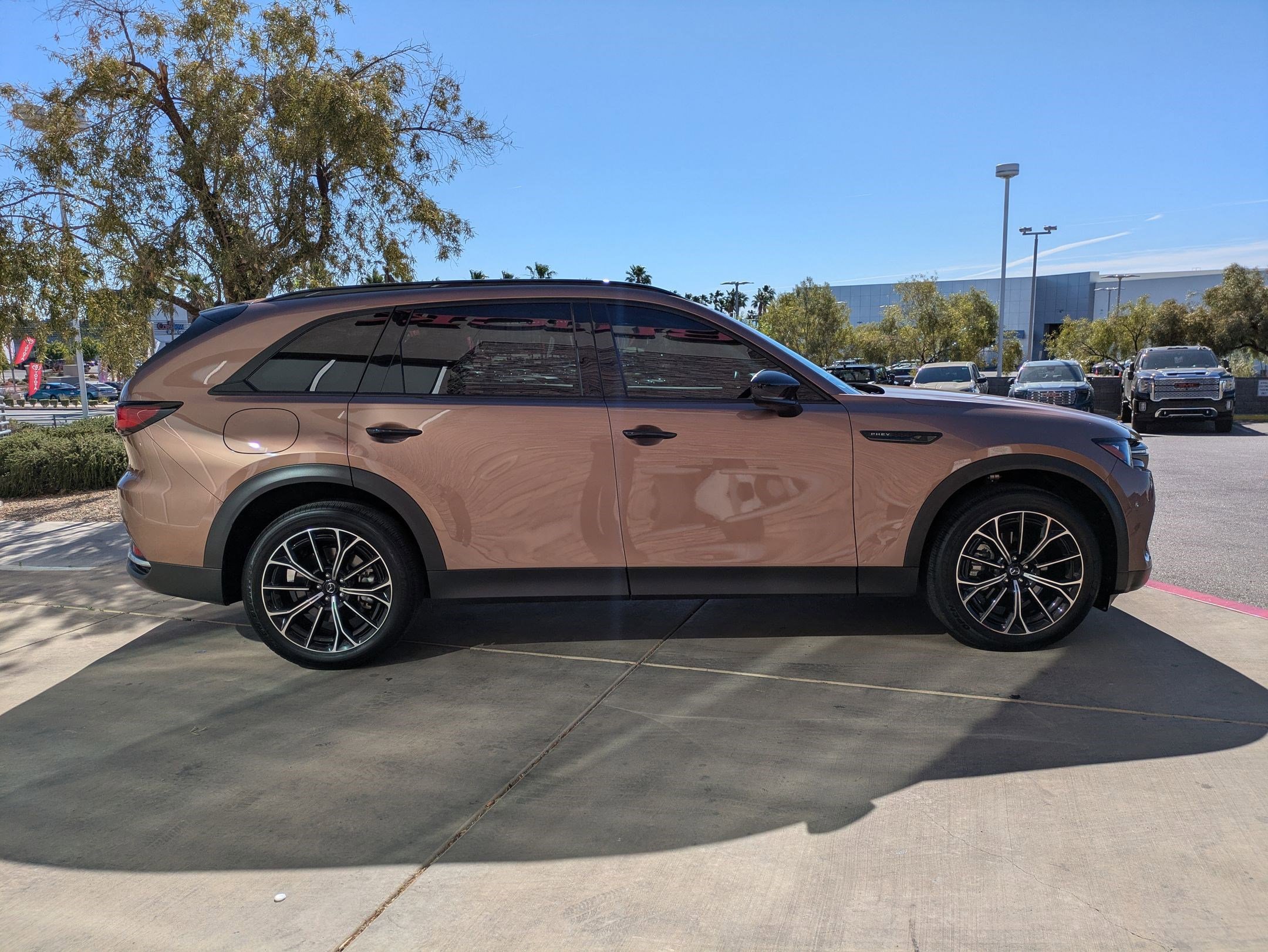 Used 2025 MAZDA CX-70 Plug-In Hybrid w/ Premium Pkg AWD/4WD image 6