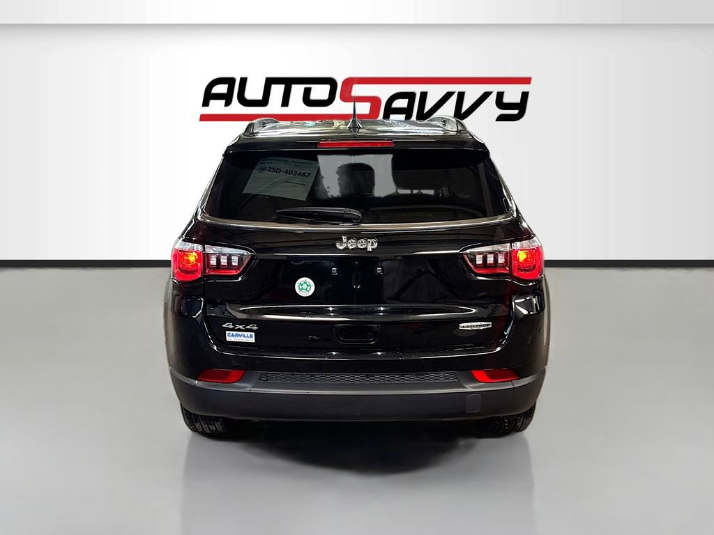 Used 2025 Jeep Compass Latitude image 6