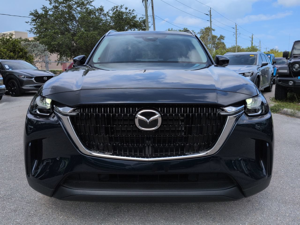 Used 2025 MAZDA CX-90 Plug-In Hybrid w/ Preferred AWD/4WD image 3