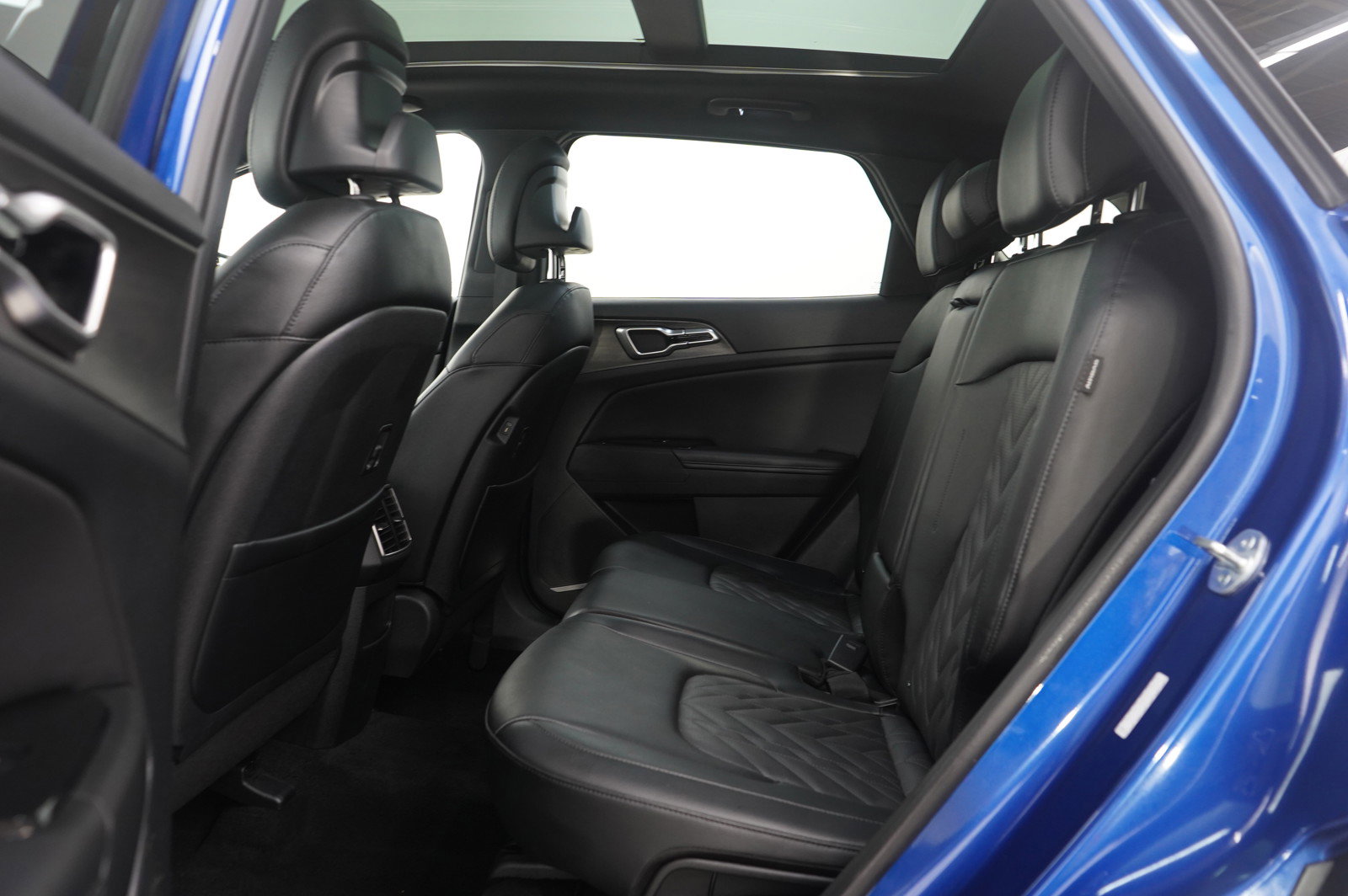 Used 2024 Kia Sportage X-Line w/ X-Line Premium Package image 19