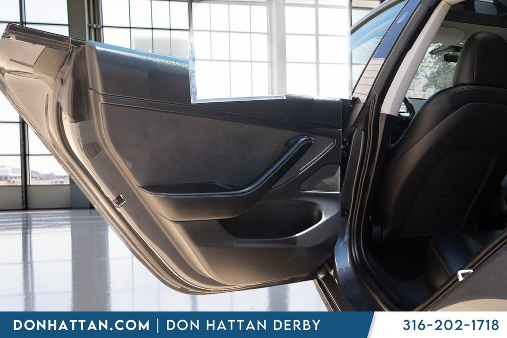 Used 2021 Tesla Model 3 Standard Range Plus RWD image 15