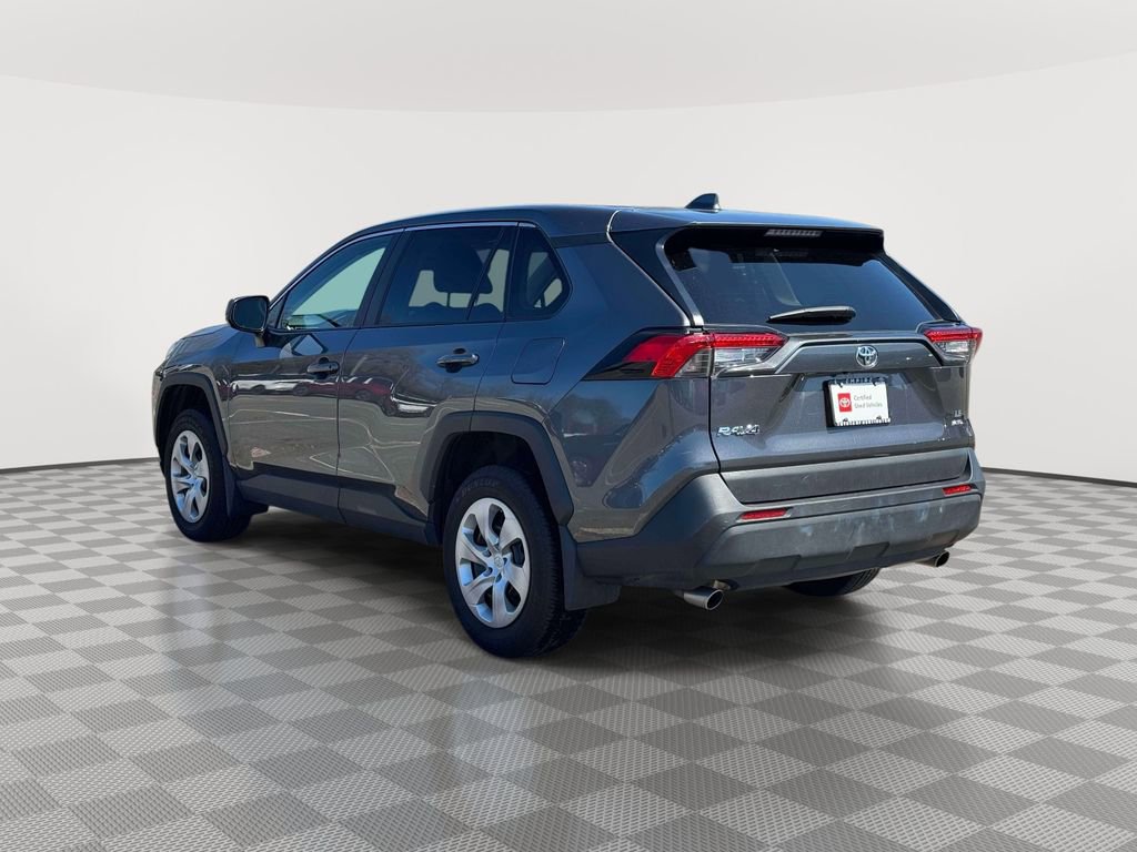 Used 2023 Toyota RAV4 LE AWD/4WD image 5
