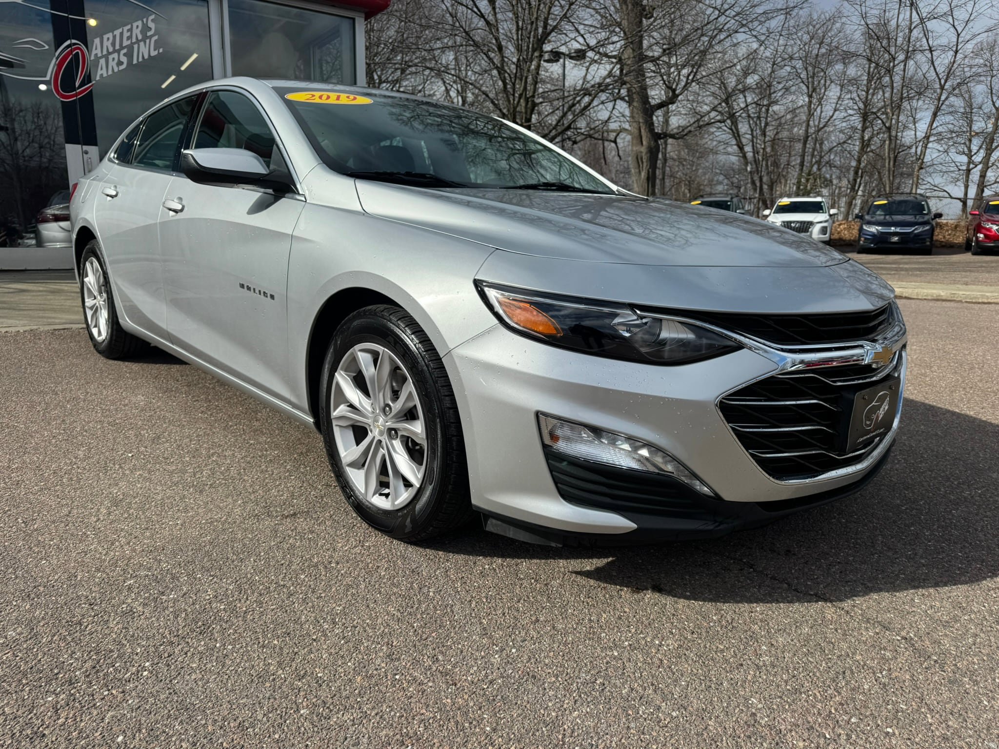 Used 2019 Chevrolet Malibu LT w/ Driver Confidence Package FWD image 2