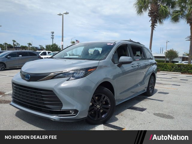 Certified 2024 Toyota Sienna XLE Woodland Edition AWD/4WD image 1