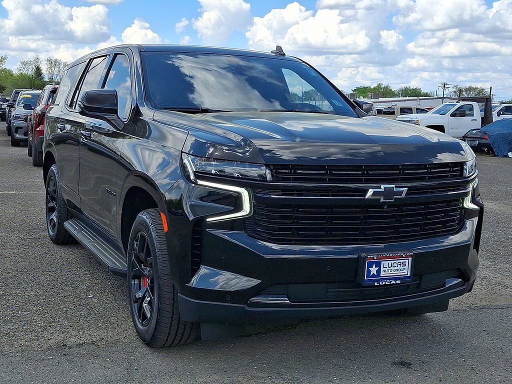 Used 2024 Chevrolet Tahoe RST w/ RST Performance Edition image 2