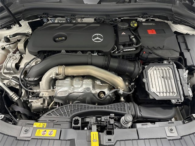 Used 2025 Mercedes-Benz GLA 250 4MATIC image 10