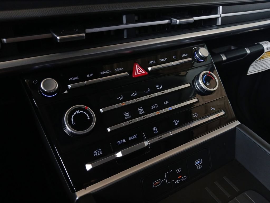 Certified 2026 Hyundai Santa Fe SE FWD image 24
