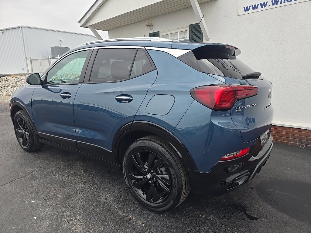 Used 2024 Buick Encore GX Sport Touring image 6