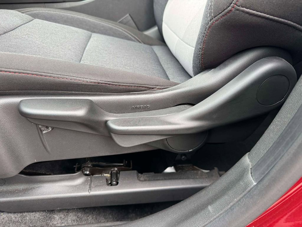 Used 2024 Chevrolet Trax RS w/ Driver Confidence Package FWD image 16