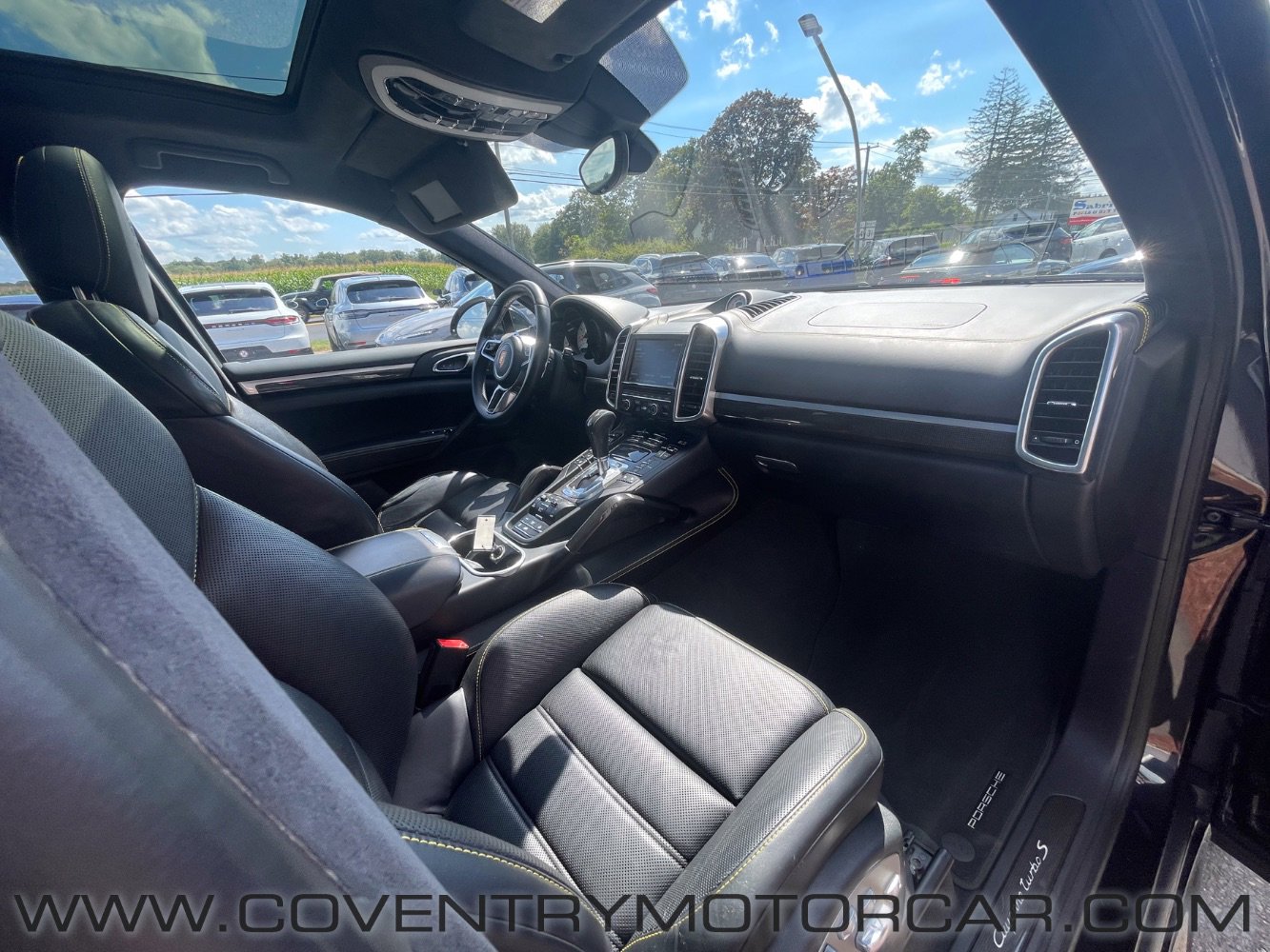 Used 2016 Porsche Cayenne Turbo S image 26