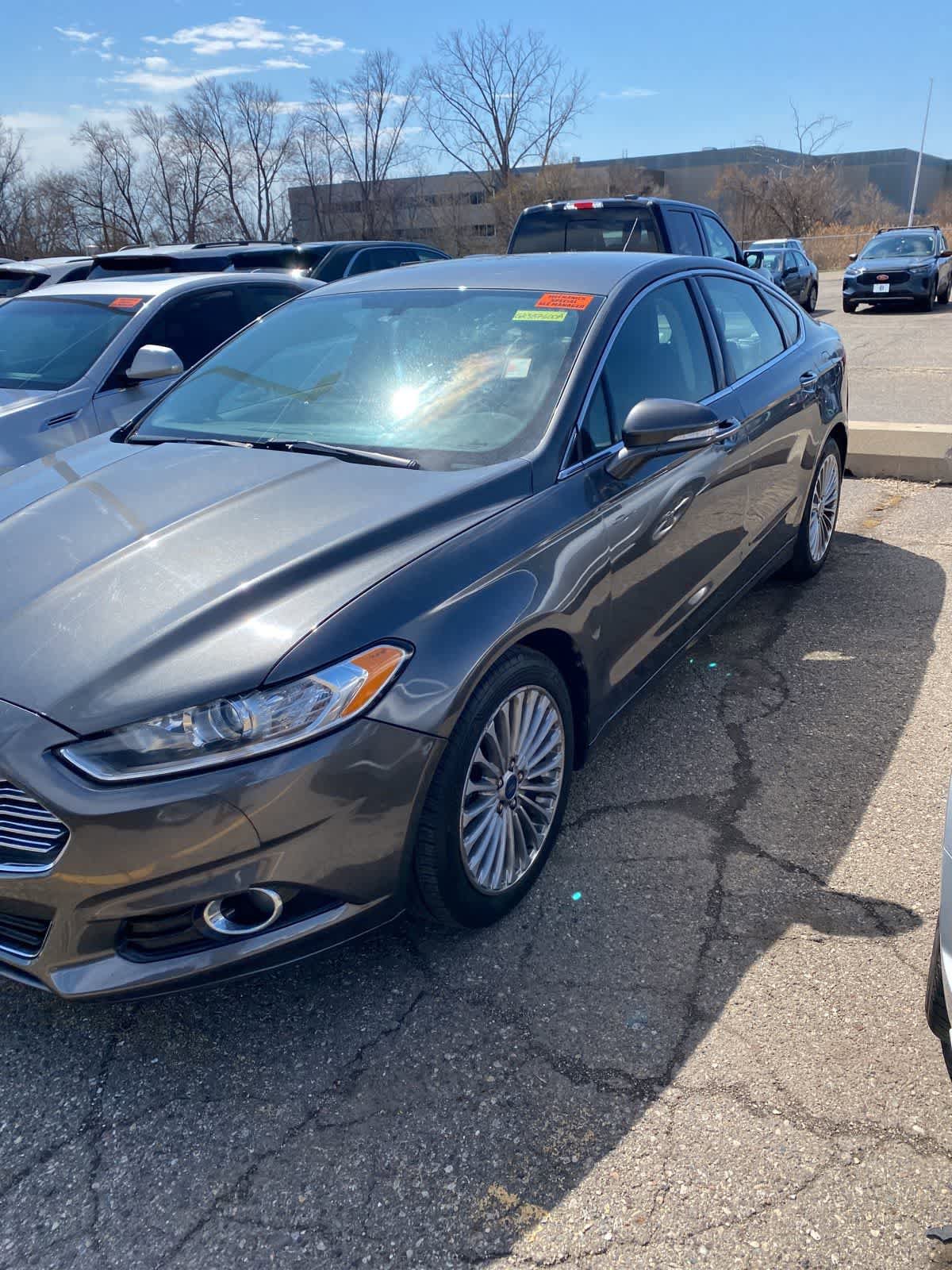 Used 2016 Ford Fusion Titanium image 2