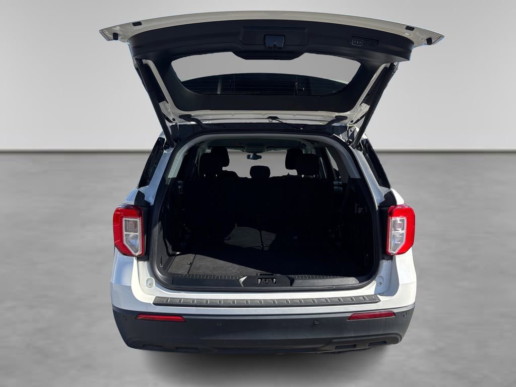 Used 2022 Ford Explorer XLT image 12