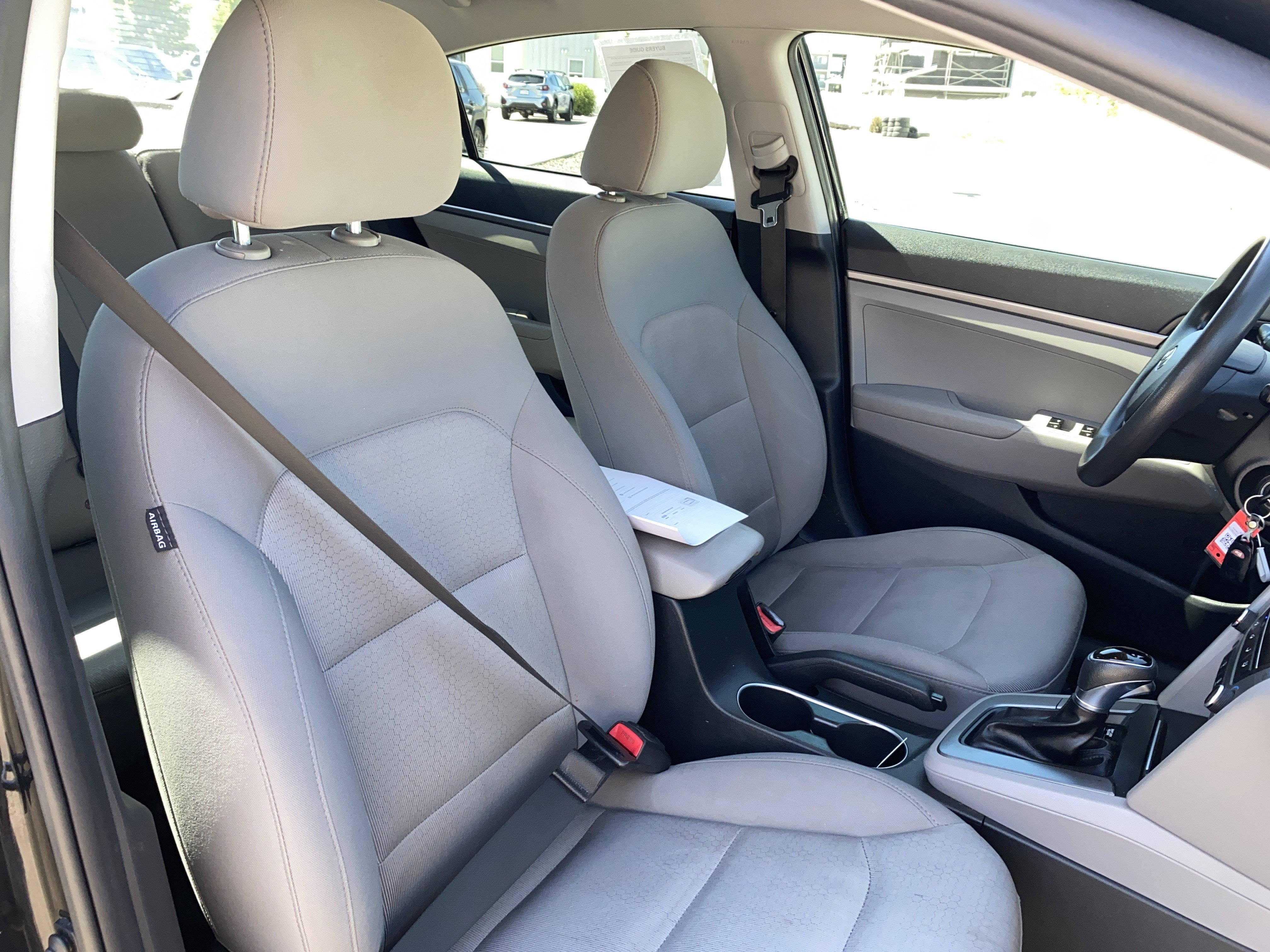 Used 2017 Hyundai Elantra SE FWD image 21