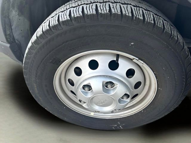 Used 2024 Ford Transit 250 Low Roof AWD w/ Exterior Upgrade Package image 18