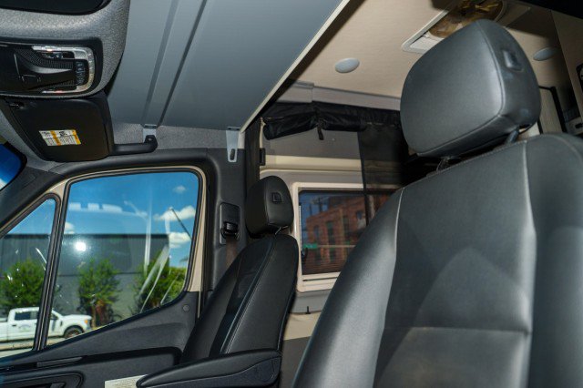 Used 2024 Mercedes-Benz Sprinter 2500 image 31