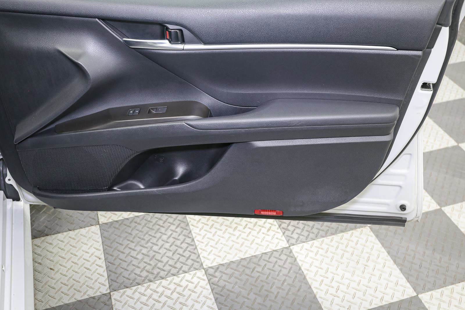Used 2023 Toyota Camry LE FWD image 19