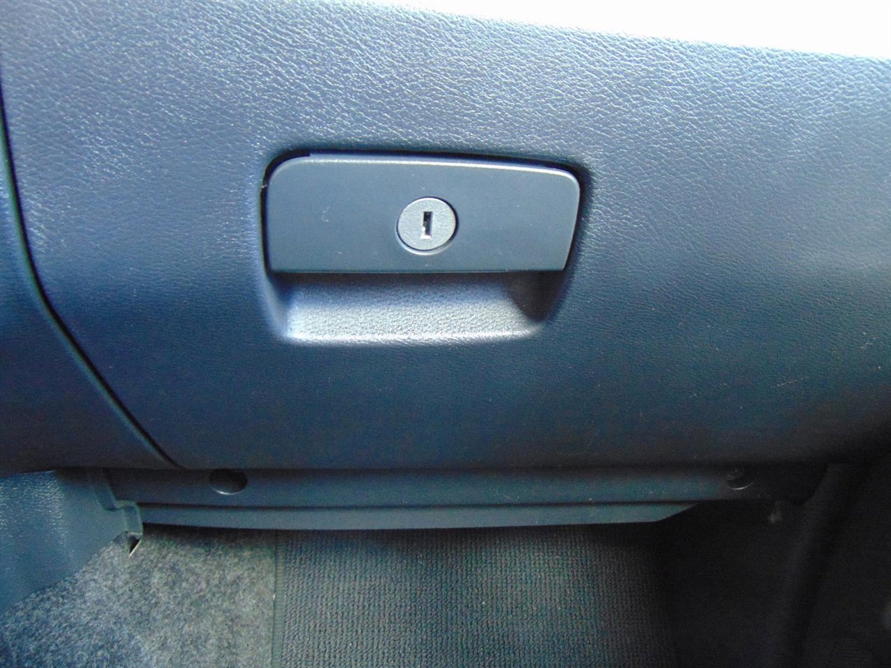 Used 2023 Nissan Frontier SV w/ SV Convenience Package image 22