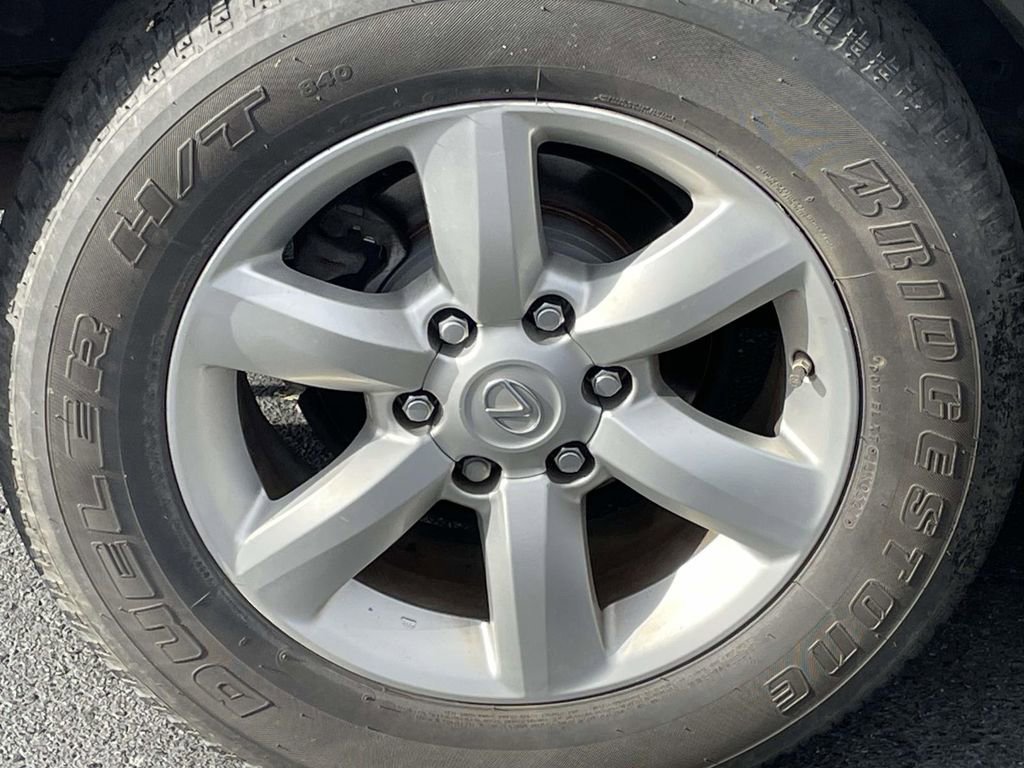 Used 2013 Lexus GX 460 image 12