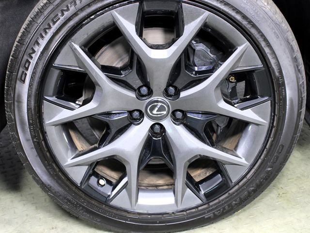 Used 2025 Lexus TX 500h AWD w/ Technology Package image 12