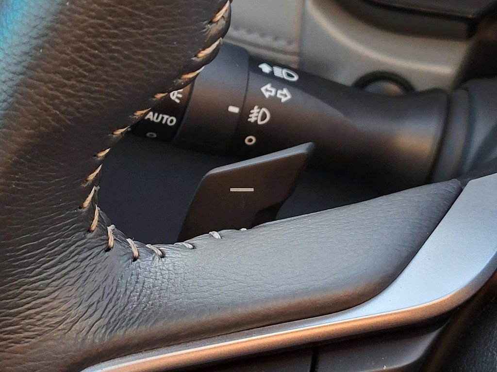 Certified 2025 Subaru Outback Premium image 29