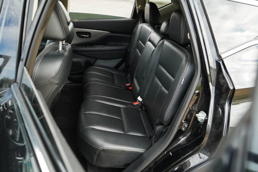 Used 2022 Nissan Murano SV FWD image 9