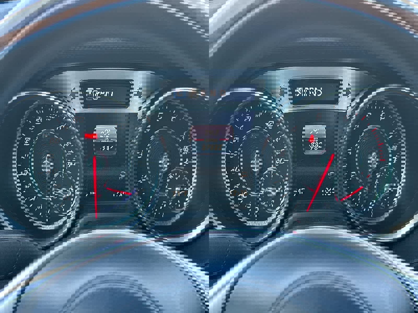 Used 2017 Mercedes-Benz SL 550 image 26