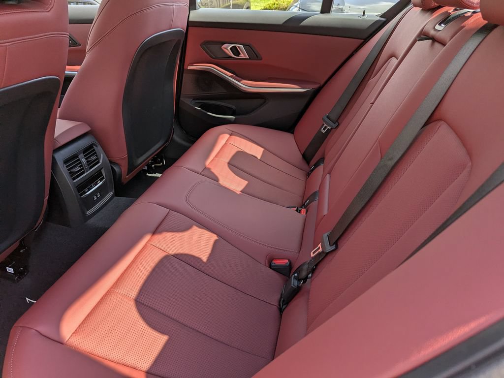 New 2026 BMW 330i xDrive Sedan w/ Premium Package AWD/4WD image 28