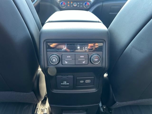 Used 2021 GMC Acadia SLT w/ Technology Package AWD/4WD image 19