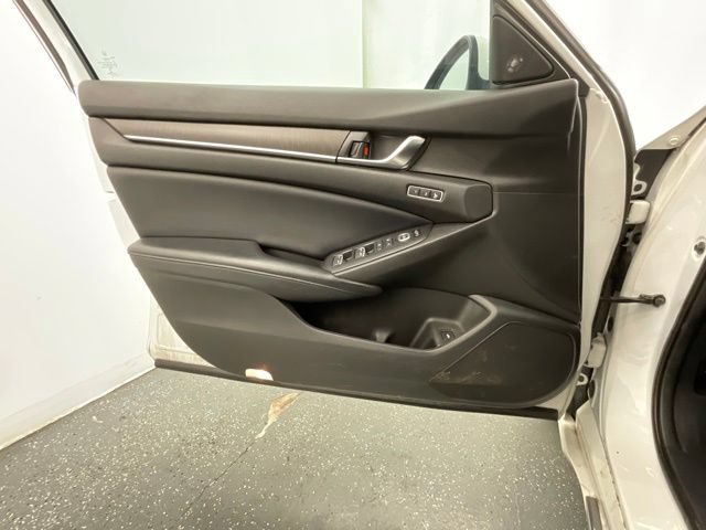 Used 2018 Honda Accord EX-L image 9
