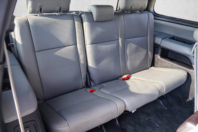 Used 2015 Toyota Sequoia Platinum AWD/4WD image 28