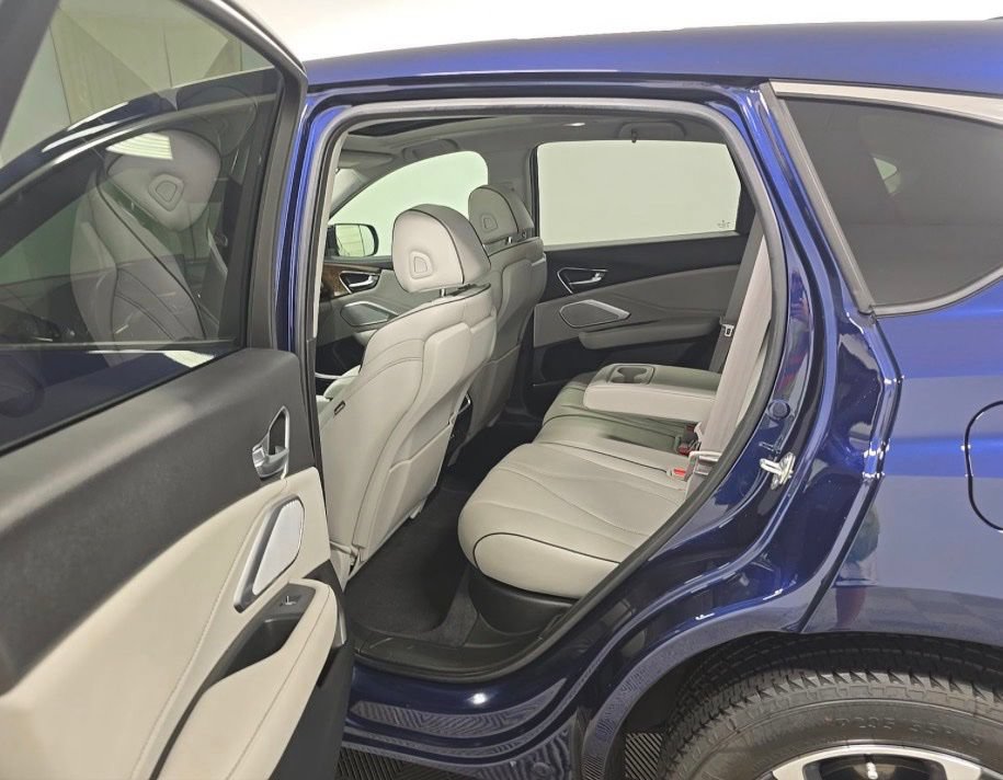 Used 2022 Acura RDX AWD w/ Advance Package image 9