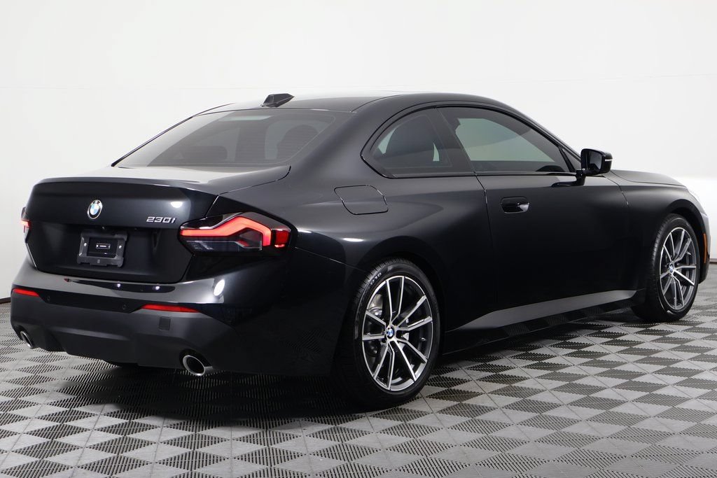 Certified 2026 BMW 230i Coupe w/ Convenience Package RWD image 4