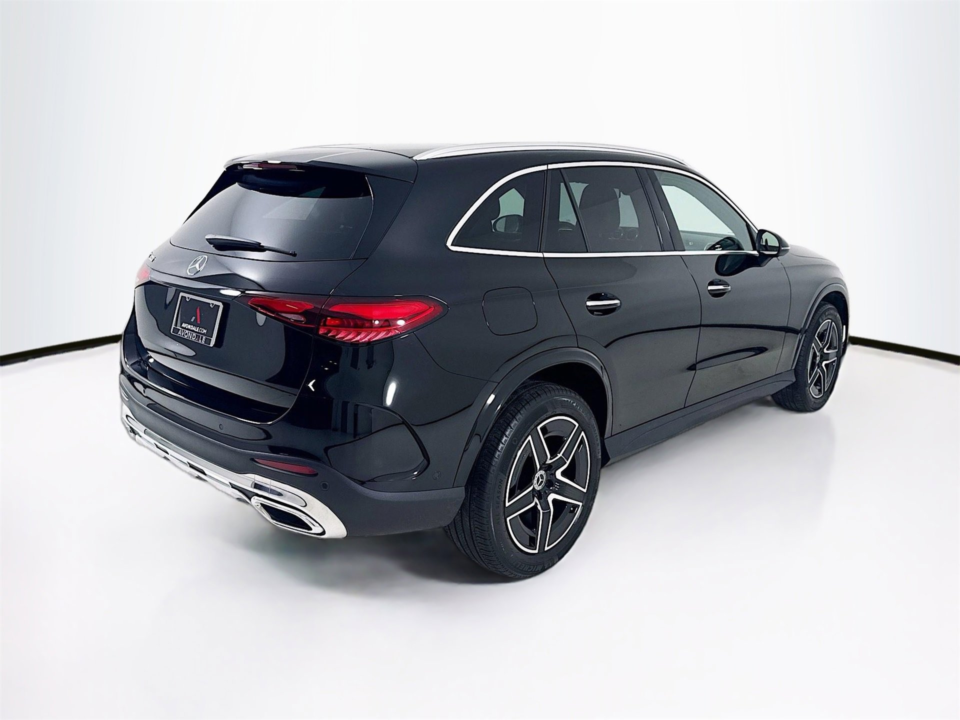 Used 2025 Mercedes-Benz GLC 300 image 8
