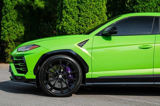 Used 2021 Lamborghini Urus AWD/4WD image 10