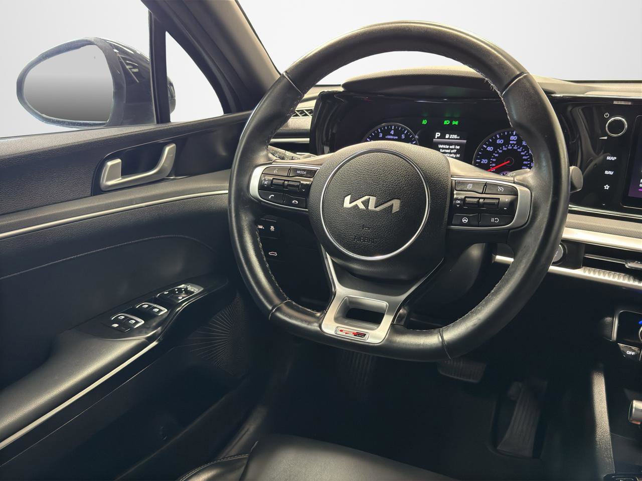 Used 2022 Kia K5 GT-Line FWD image 15