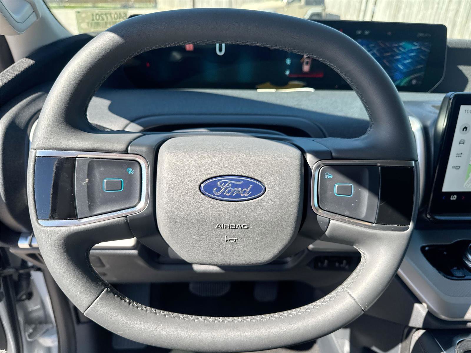 Certified 2025 Ford Expedition Active image 11