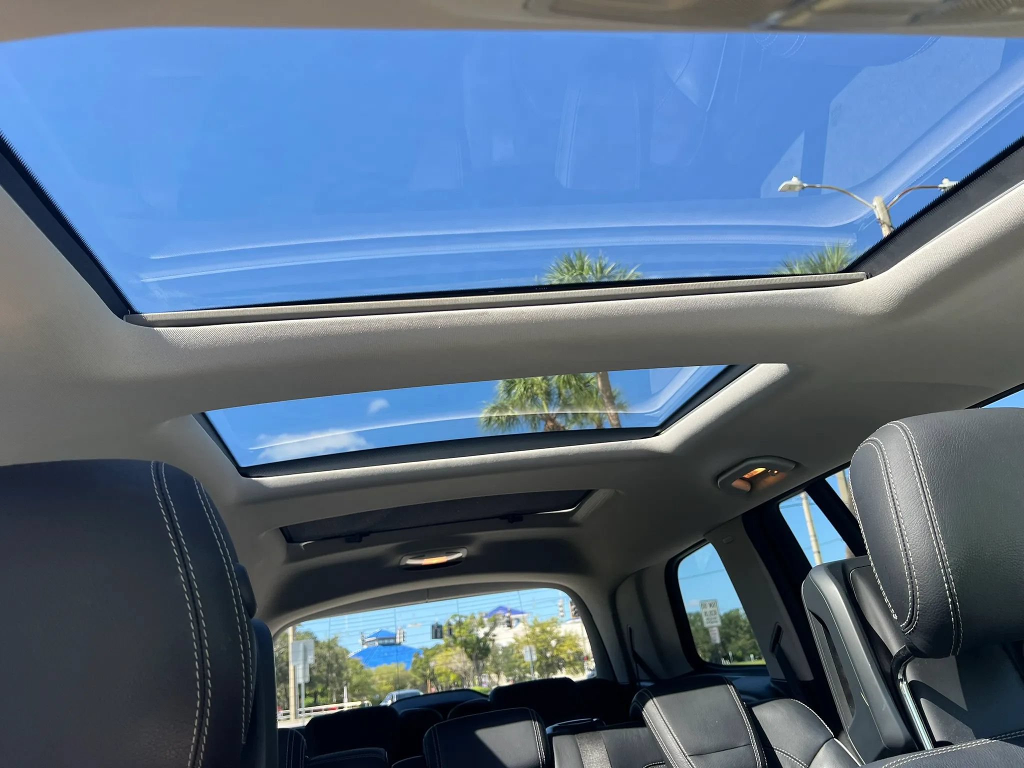 Used 2014 Mercedes-Benz GL 450 4MATIC w/ Lighting Package image 42