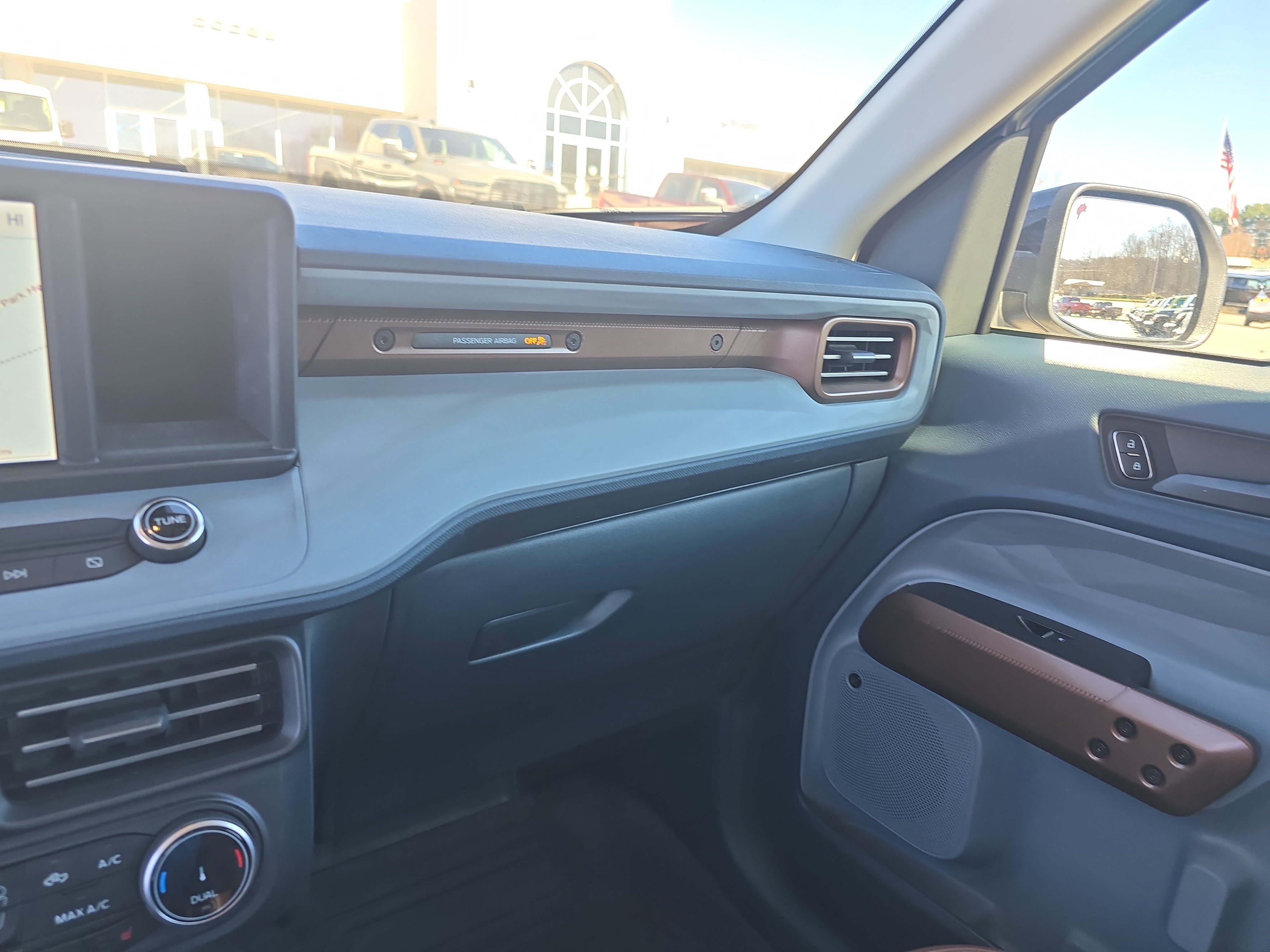 Used 2024 Ford Maverick Lariat w/ FX4 Off-Road Package image 25