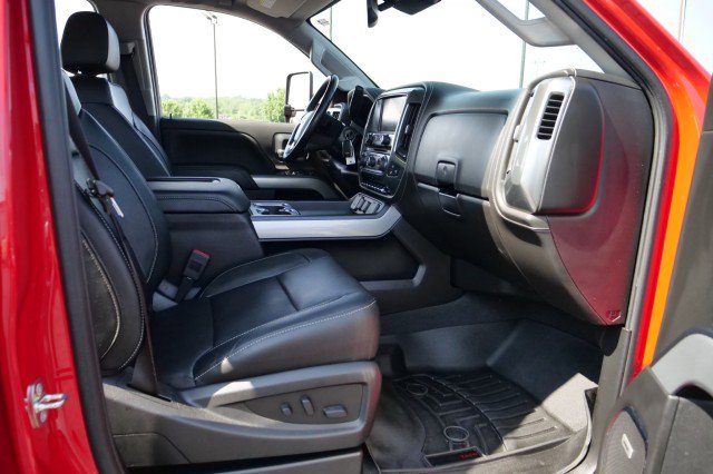 Used 2019 Chevrolet Silverado 2500 LTZ w/ Duramax Plus Package AWD/4WD image 38