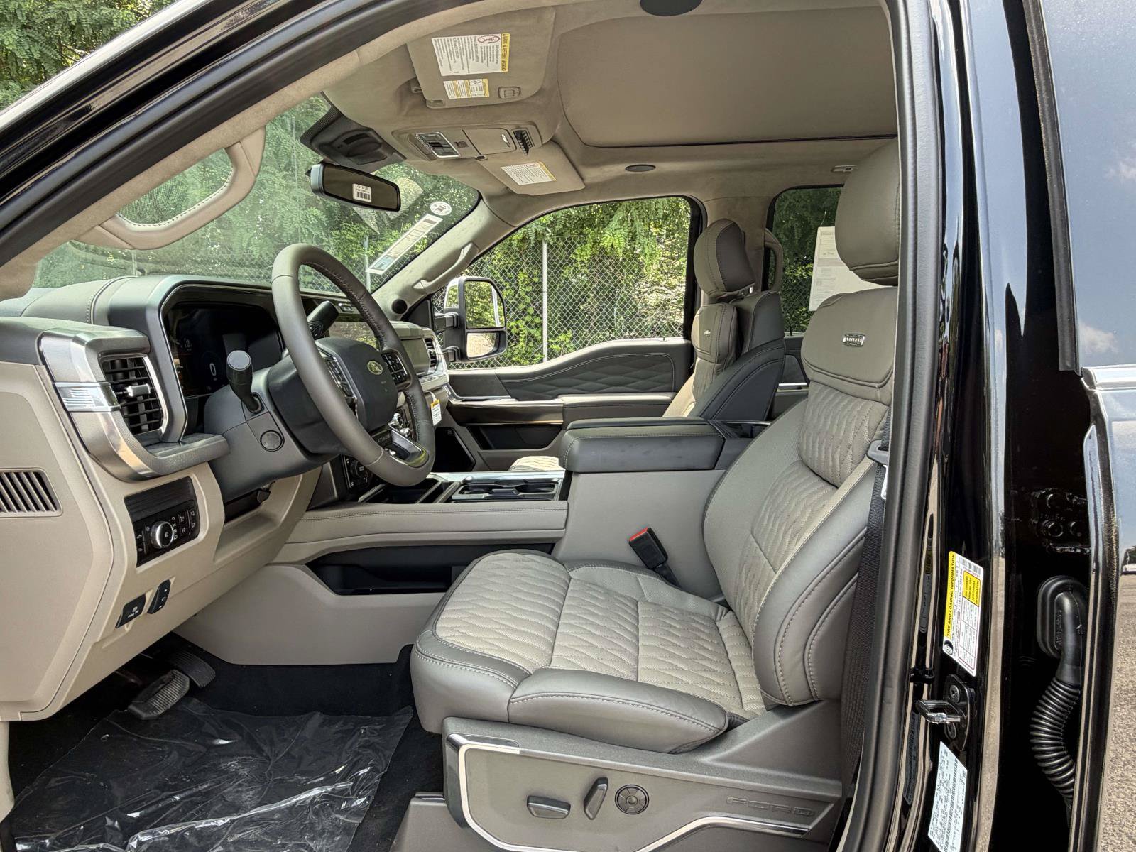 New 2026 Ford F350 Platinum w/ Platinum Plus Package AWD/4WD image 22