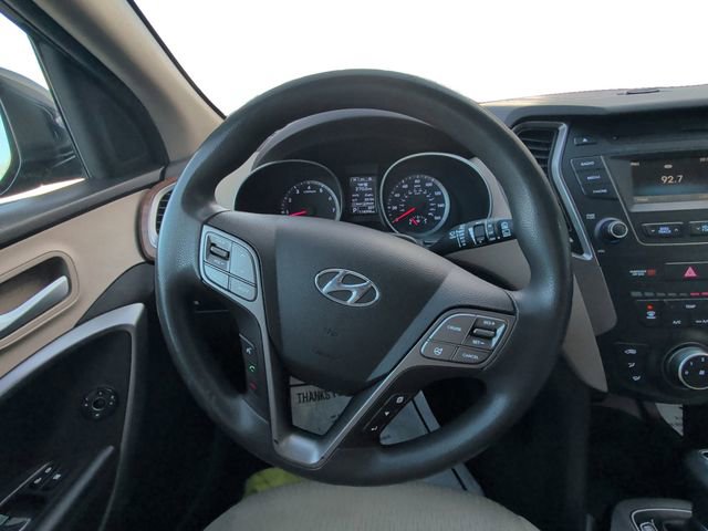 Used 2015 Hyundai Santa Fe GLS image 12
